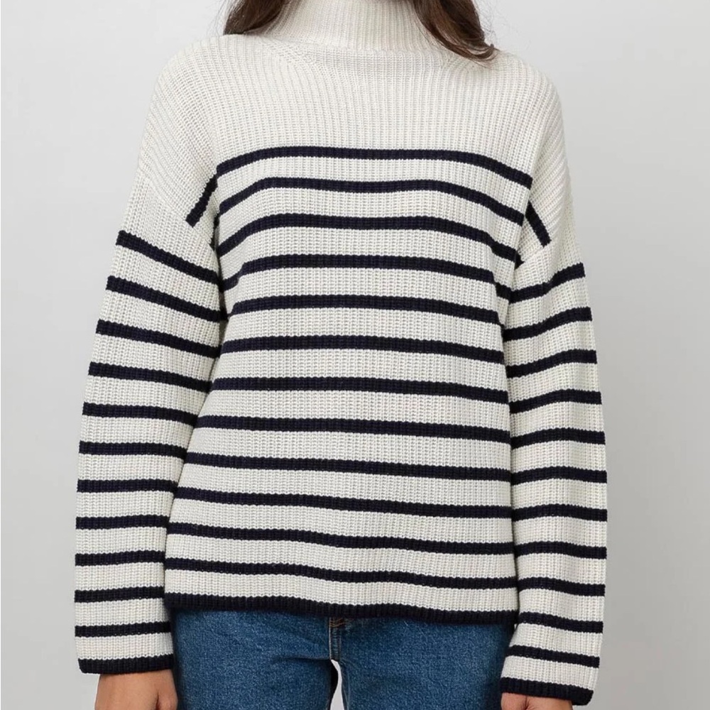 Rails Claudia Cream & Navy Striped Knit Sweater Size Large
